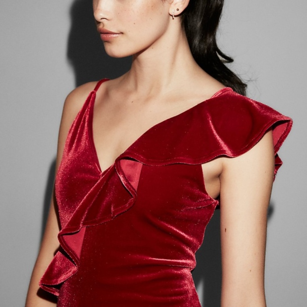 EXPRESS RED RUFFLE SHOULDER DRESS STRETCH S $80 - Picture 4 of 5